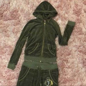 Small petit Juicy Outfit. Good condition!